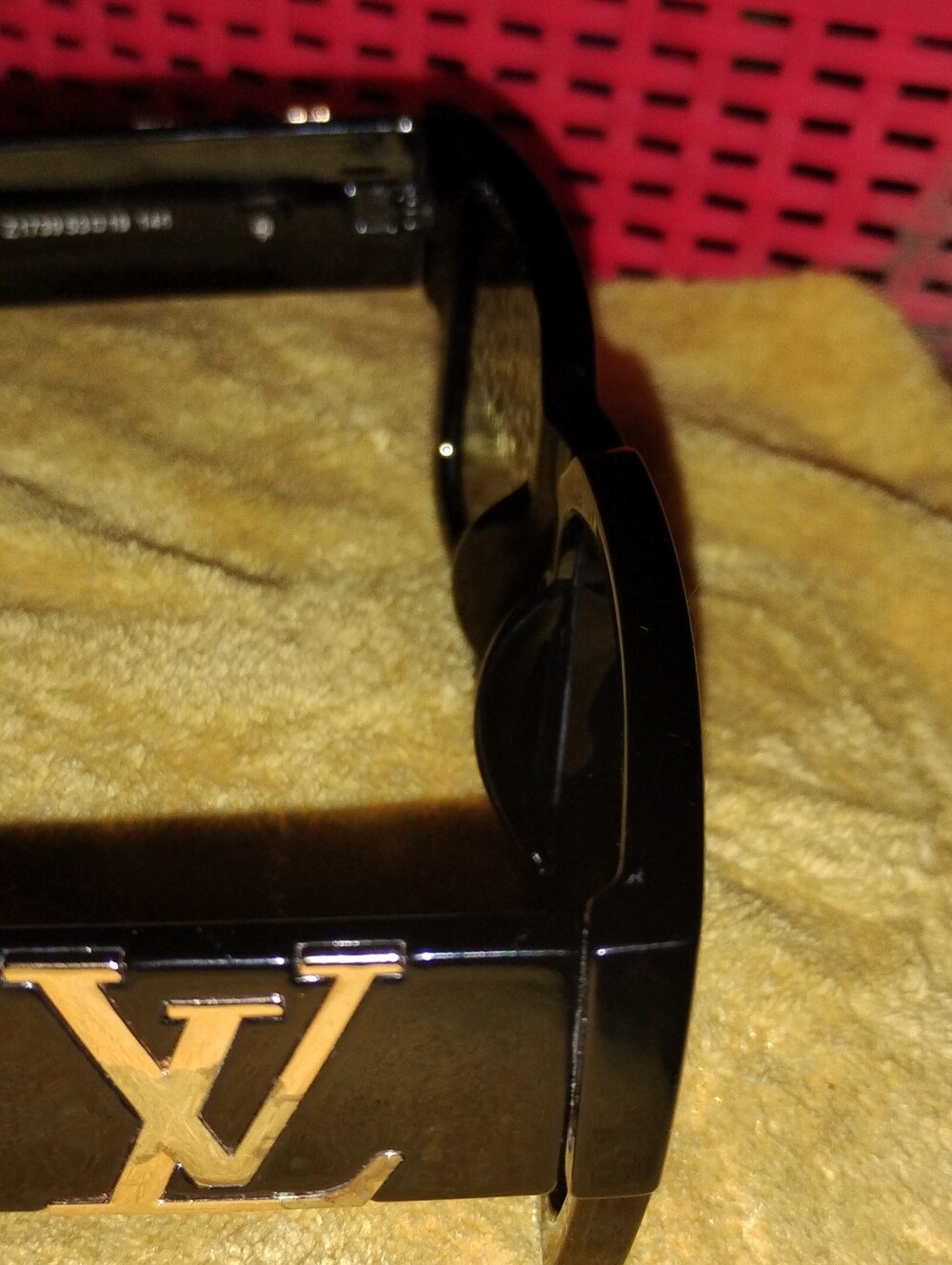 Louis Vuitton Black Sunglasses with Gold LV Logo Accent Does Not Come W Box , - Picture 2 of 11